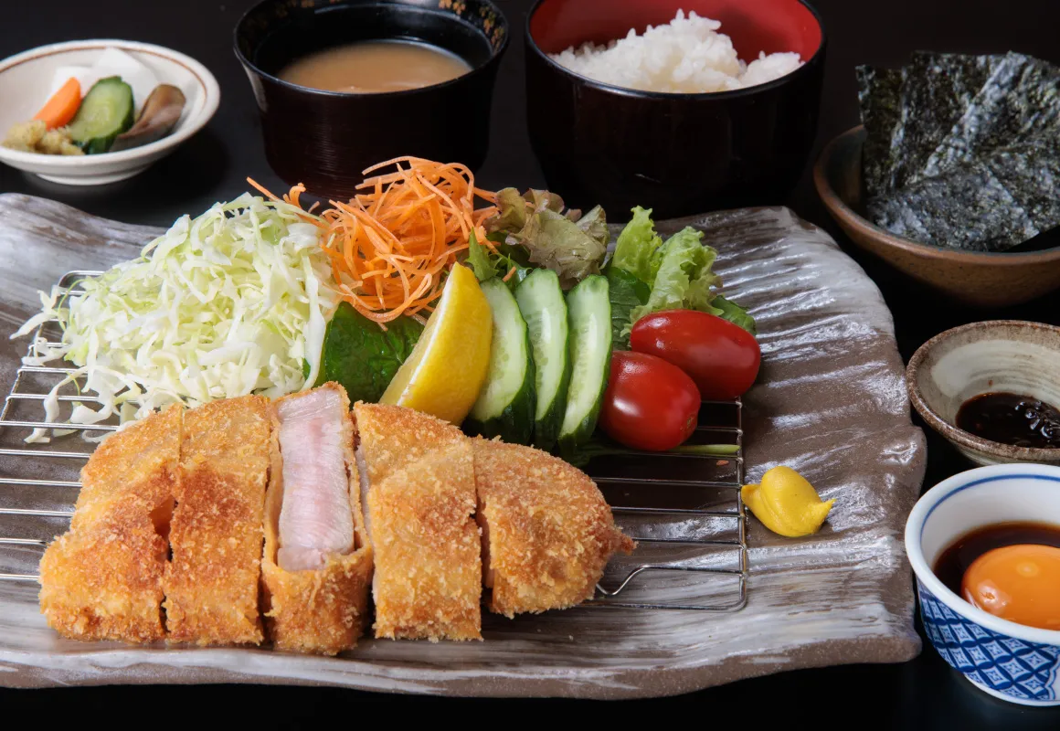 越後もちぶたトンカツ定食